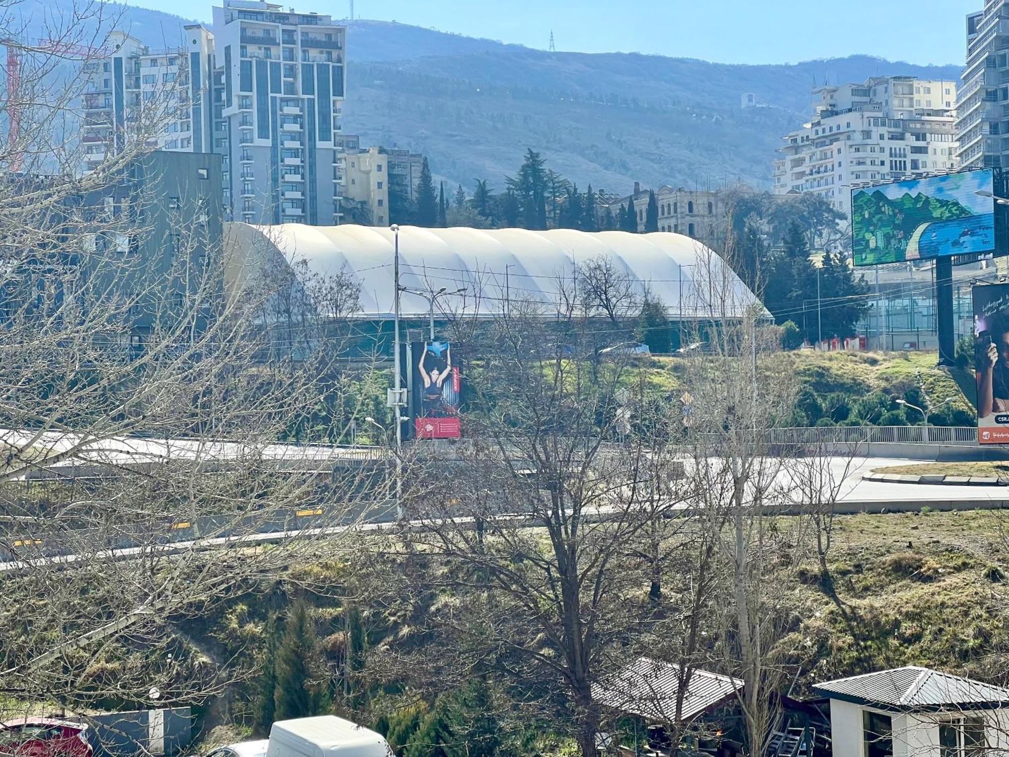 Tbilisi Apartment Tennis Court Eksteriør bilde